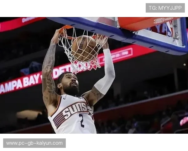 勇士外线拉弓命中连中三分带走比赛